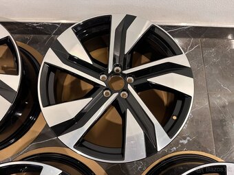 original alu kola volvo xc40 xc60 r20 32327148 - 6