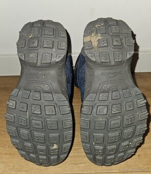 Predám QUECHUA detské čižmy na zimu (veľ. EU31) - 6