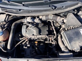 Predám náhradné diely na Volkswagen Polo 1,4Tdi 220k km - 6