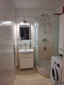 Na predaj veľký 3-izbový byt Bánovce nad Bebravou (SEVER) - 6