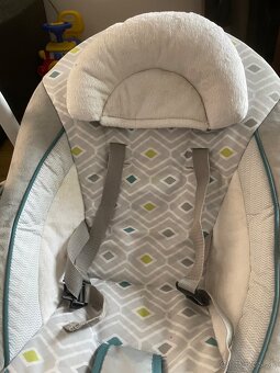 Ingenuity kresielko 0m+ do 9kg, Hojdačka vibrujuca - 6