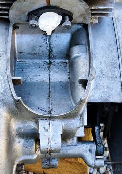 Predám motor 350/354 - 6