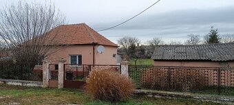 Predam / Vymenim RD v Komárne / mestská časť Kava za byt - 6