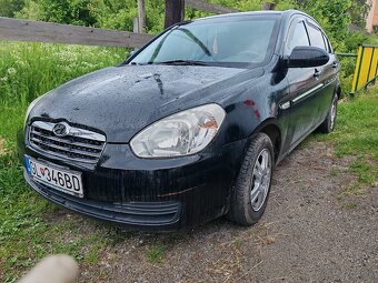 Hyundai Accent - 6