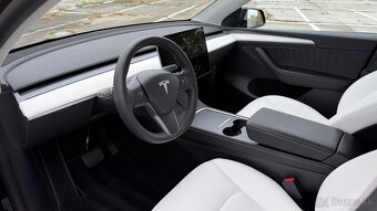 Tesla Y LR Dualmotor - 6