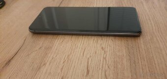 Samsung Galaxy S20 - 6