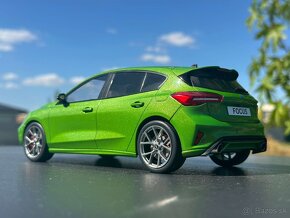 FORD zberatelsky model v mierke 1:18. - 6