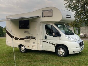 KARAVAN Ideální obytný automobil JOINT 4 - 6