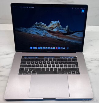 MacBook Pro 15" - 6