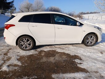 Hyundai i30 1.6crdi 160 000km - 6