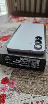 Samsung galaxy S25 Icyblue - 6