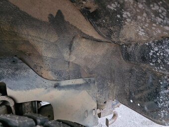 Mitsubishi Pajero 2.8td - 6