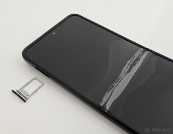 Samsung Galaxy Z Flip 3 5G F711 8GB/128GB Phantom Black - 6