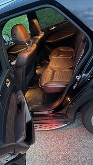 Mercedes ML350 - 6