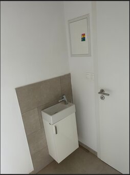 PRENÁJOM OBCHODNÝCH PRIESTOROV V PEZINKU - 6