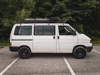 Predám VW Caravelle T4 2.4d syncro 57kw 4x4 - 6