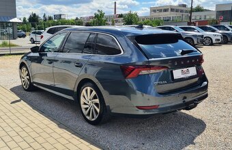 ŠKODA OCTAVIA COMBI 2.0TDI STYLE 4X4 DSG - 6