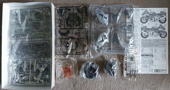 Suzuki GSX 1300R Hayabusa 1:12 - Tamiya - 6