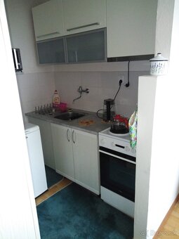 Prenájom 1 izbový byt - 6