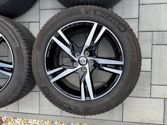 R18 alu Volvo XC40 235/55 Michelin CrossClimate2 - 6