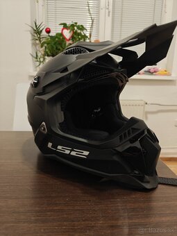 Prilba LS2 - 6