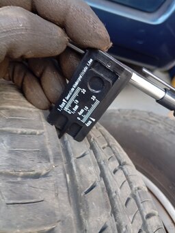 Predám letné pneumatiky 185/65 R14 s elektronmi Peugeot 306 - 6