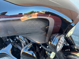 Harley Triglide - 6