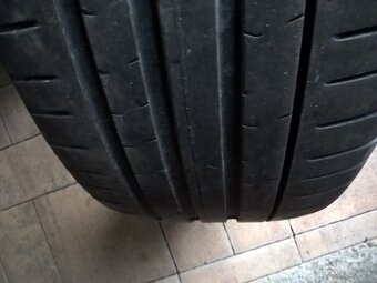 4 ks LETNÉ 245/40 R19 94W PIRELLI cca 5-6 mm 140-€/sada - 6