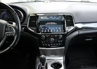 Jeep Grand Cherokee 3.0CRD TRAILHAWK PANO TAŽNÉ ČR 184 kw - 6
