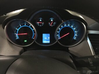 Predám Chevrolet Cruze - 6