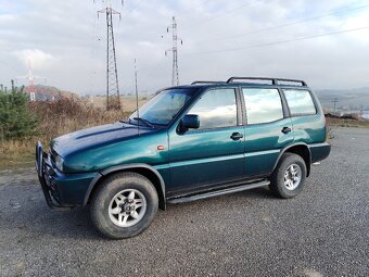 nissan terrano 2 2,7TD 74kw 4x4 - 6