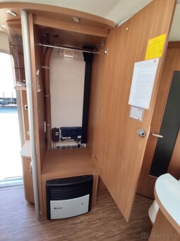 Plne sebestačný karavan Bürstner Belcanto s množstvom nadšta - 6