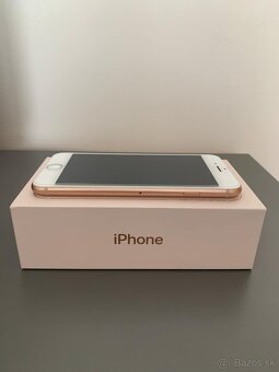 Predám Apple iPhone 8 Gold 64 GB - 6