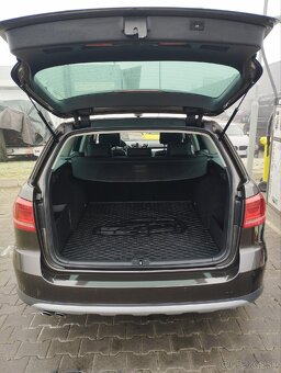 Volkswagen B7 Alltrack, rok 2013 Cena 8500 - 6