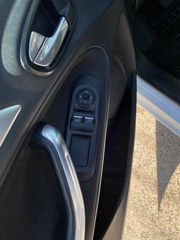 Ford Galaxy 2.0 TDCi Trend 2010 - 6