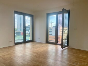 NA PREDAJ 3 IZBOVÝ BYT S BALKÓNOM V PRESTÍŽNOM KOMPLEXE  MET - 6