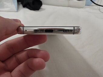Samsung Galaxy S22 256 GB biely - 6