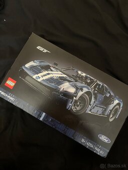 Lego Technic Ford GT 42154 - 6