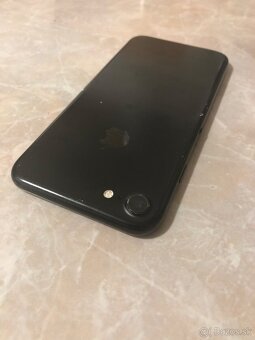 iPhone 7 / 128GB puklinka hore - 6