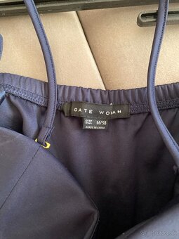 Elegantné pásikavé šaty - 6