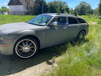 Predám Chrysler 300C LX - 6