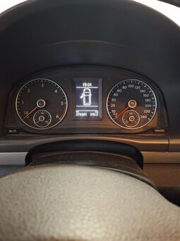 VW Touran - 6