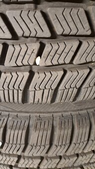 Predám set na pl.diskoch 15"-5x100+185/60r15 zimné - 6