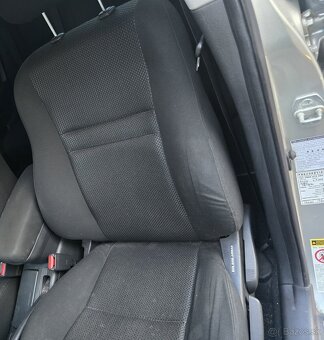 Toyota Avensis 2,2d 130kw,180 tis km, POTREBNA OPRAVA - 6