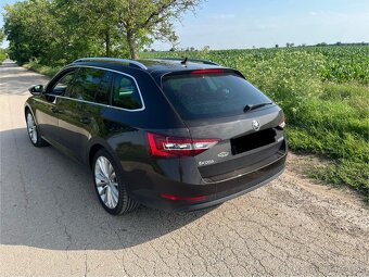 Škoda superb 2.0 TDI Style - 6
