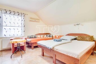 Veľký 7-izbový rodinný dvojgeneračný dom s garážou,... - 6