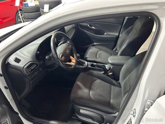 Hyundai i30 Fastback 1,5 T-GDi mHEV iMT Family - 6