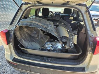 Suzuki Vitara 1.0 benzin 4x4 - 6