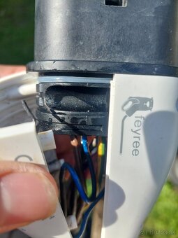 Predám polofunkčnú nabijacku type 2 ccs Feyree 11kw 380v - 6