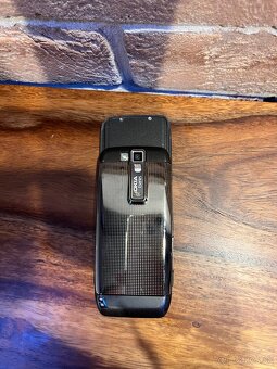 Nokia E66 - 6